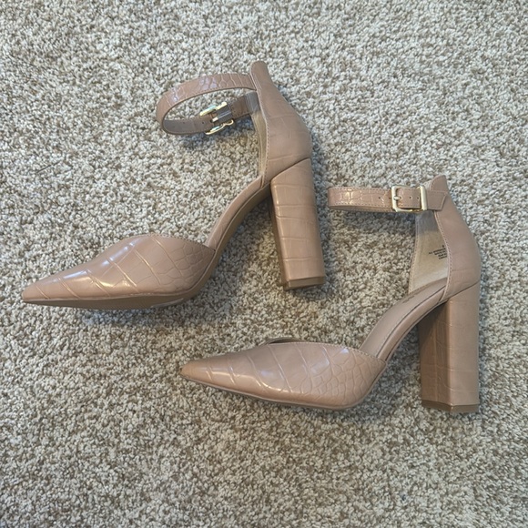 Express printed tan heels - Picture 4 of 5